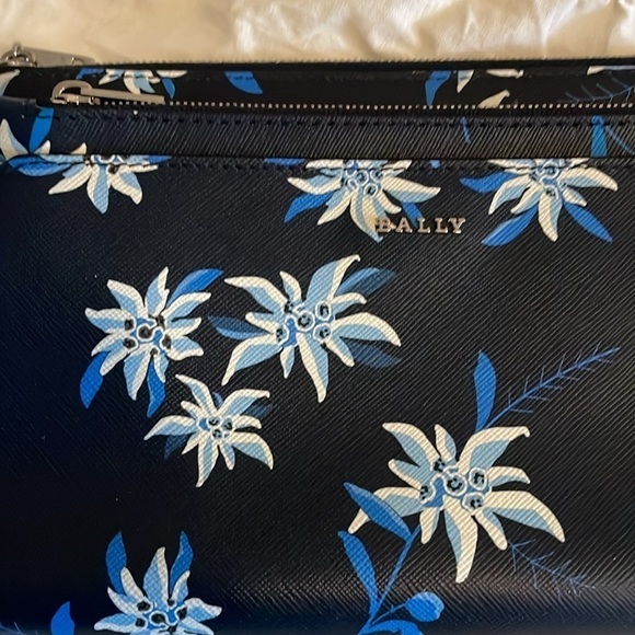 Bally wrislet - Picture 2 of 15